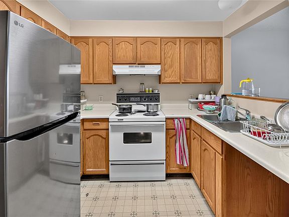 5th image of 30 Cavan St #107