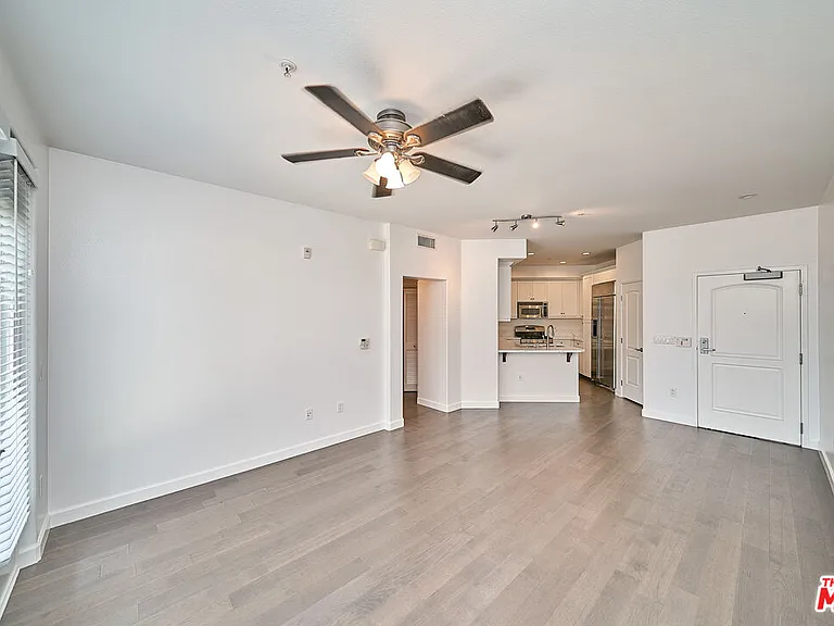 629 Traction Ave #103 — Photo 5