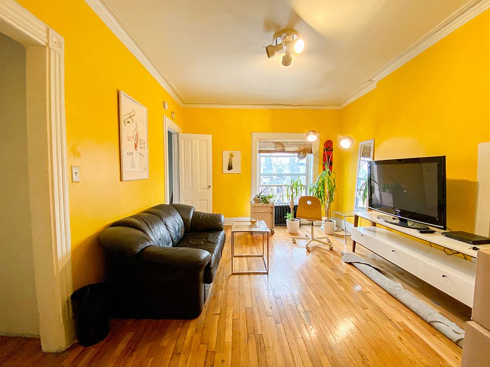 1st image of 417 Hancock St APT 8