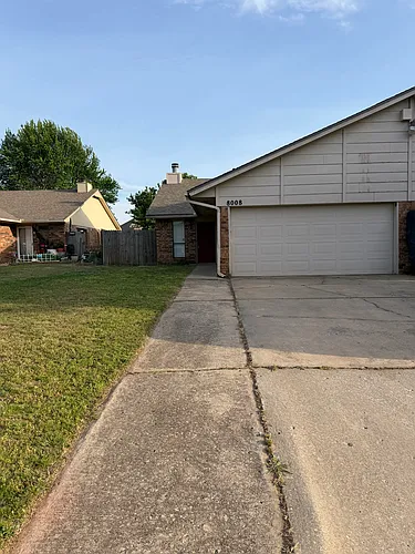 8008 NW 80th St Photo 1