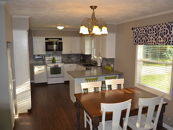 4th image of 3950 N State Road 109