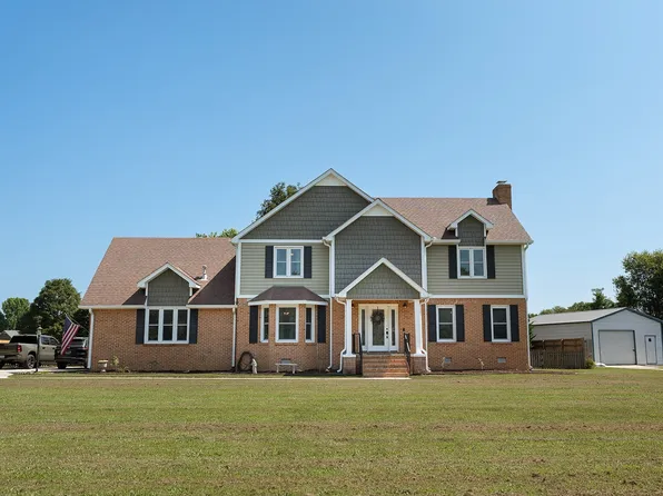 810 Twelve Oaks Rd, Tullahoma, TN 37388