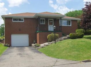 9 3rd Ave, Burgettstown, PA 15021