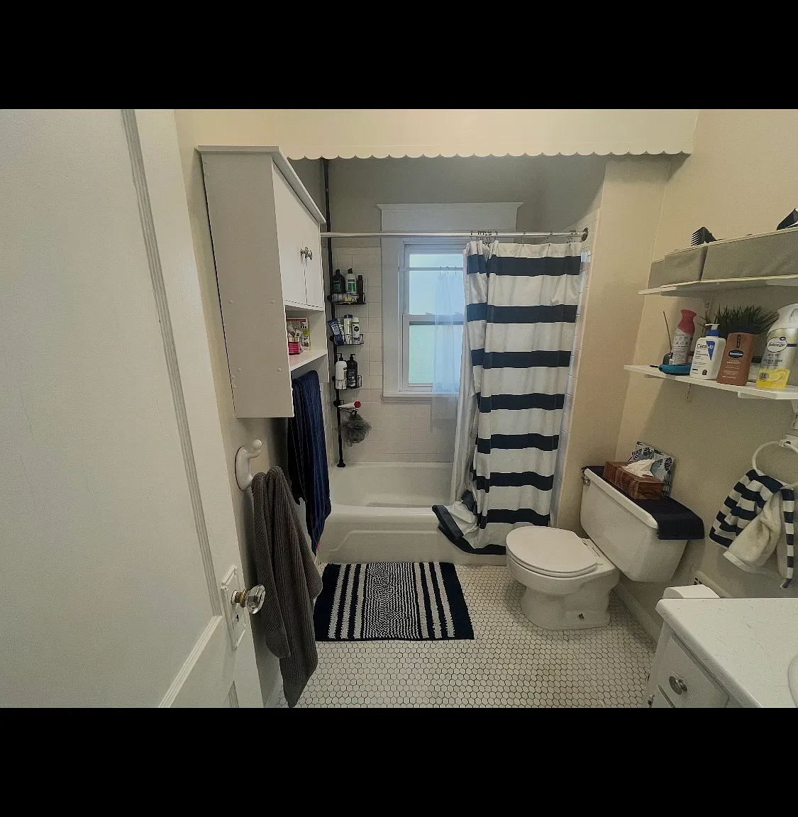 3 bed, 1200 sqft, $1,550 — Photo 3
