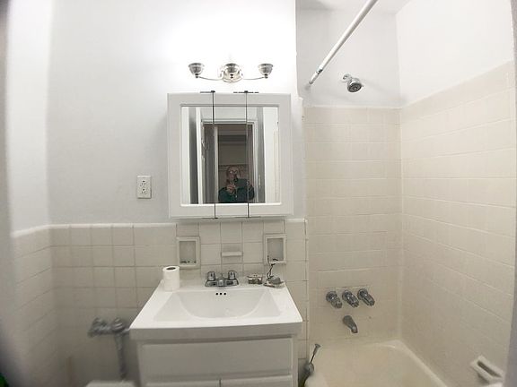 3rd image of 6645 Broadway APT 5J