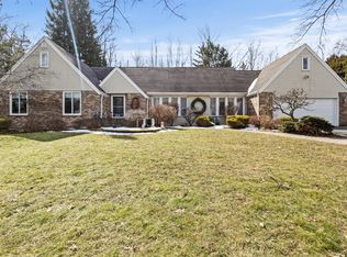 2753 Ridgeway Ave, Rochester, NY 14626