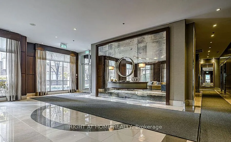 100 Hayden (Bloor Walk Boutique Building) — Photo 3