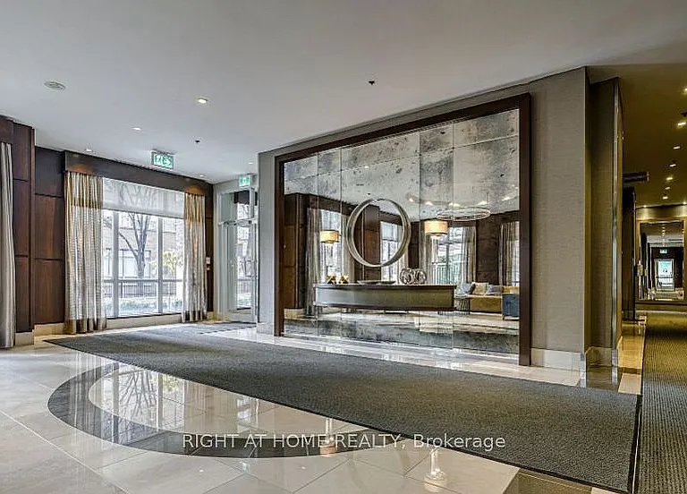 100 Hayden St #701 — Photo 3