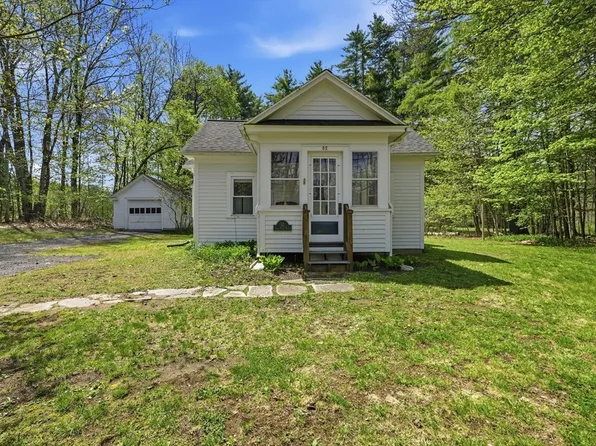 52 Log Plain Rd, Greenfield, MA 01301