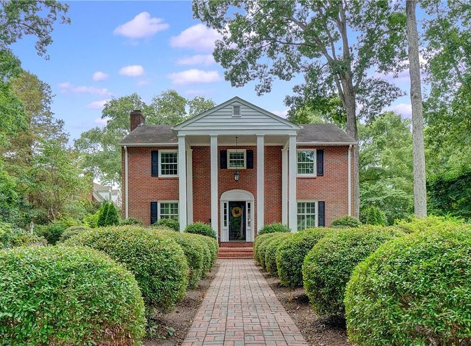 1st image of 127 Parkway Dr
