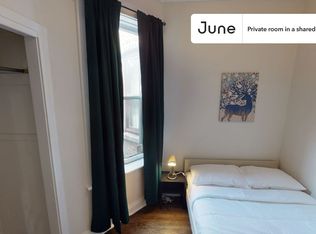2430 N Spaulding Ave #B, Chicago, IL 60647