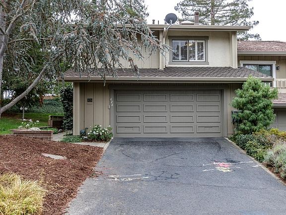 2nd image of 626 Sand Hill Cir