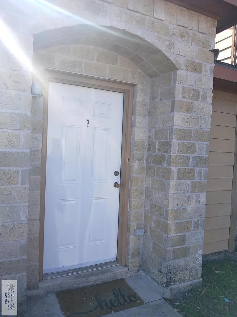 1 bed, 1.0 bath, 594 sqft, $800 — Photo 1