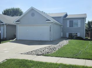 5739 20th St S, Fargo, ND 58104