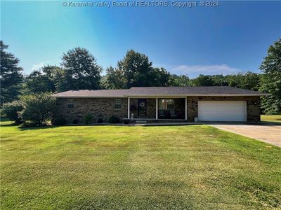 13 Meadow Ln, Elkview, WV, 25071