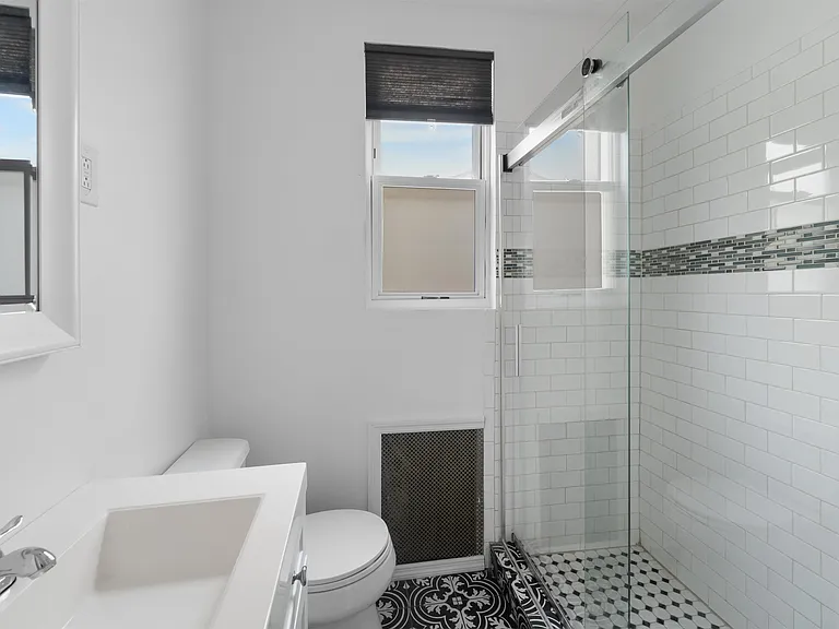 172 W 49th St #1 — Photo 12