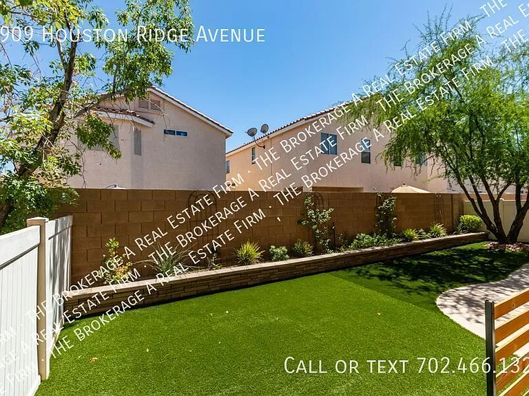 8909 Houston Ridge Ave — Photo 44