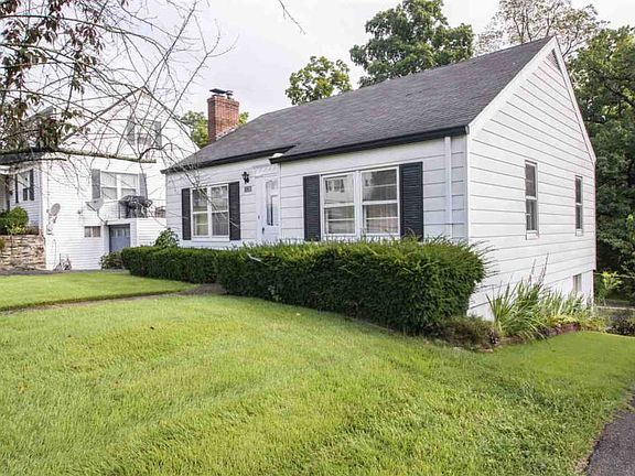 2nd image of 420 Hallam Ave