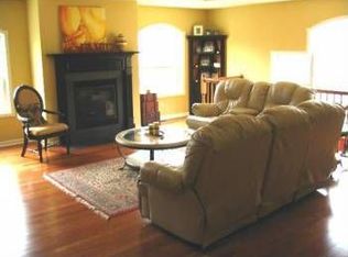 5112 Mountain Ridge Ln, Harrisburg, PA 17112