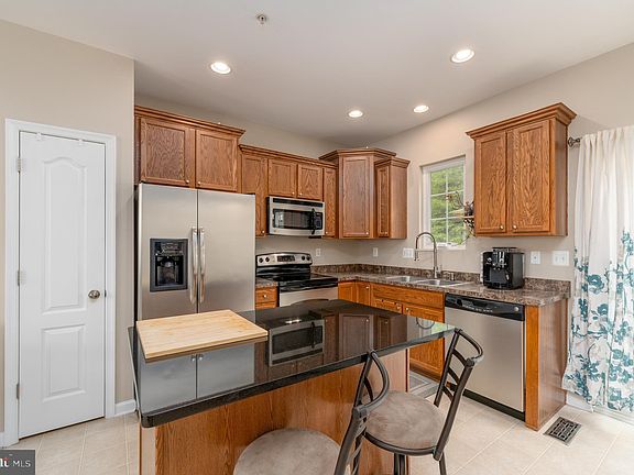 5th image of 7716 Timbercross Ln