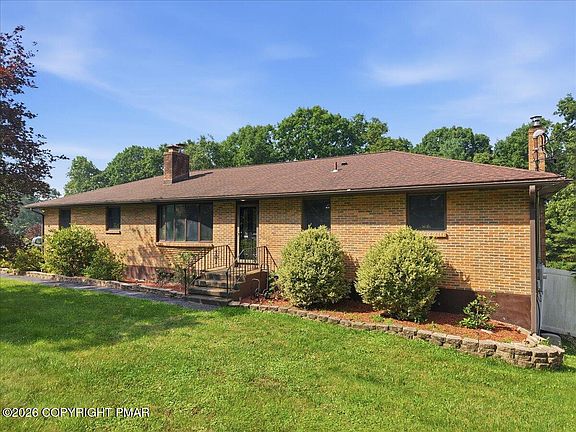 3rd image of 345 O'Donovan Dr