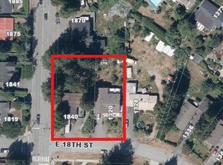 1320 E 18th St, North Vancouver, BC V7J1M3