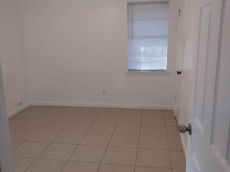 606 N Ector Dr — Photo 11