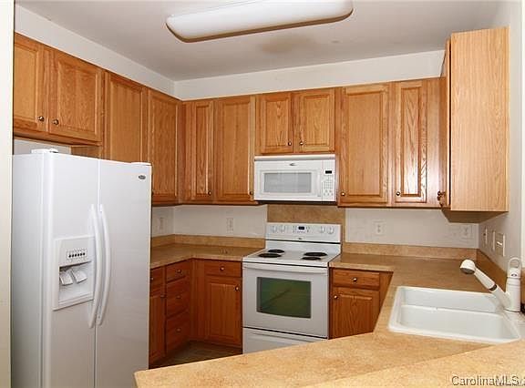 3rd image of 8648 Twined Creek Ln