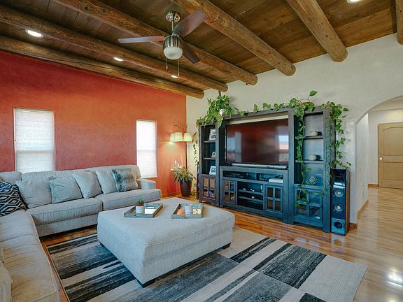 5th image of 233 Las Olas Dr