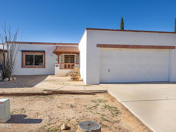 2nd image of 1432 Carmelita Drive