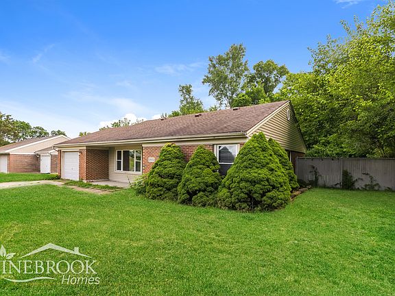 2nd image of 2032 Twin Creek Dr