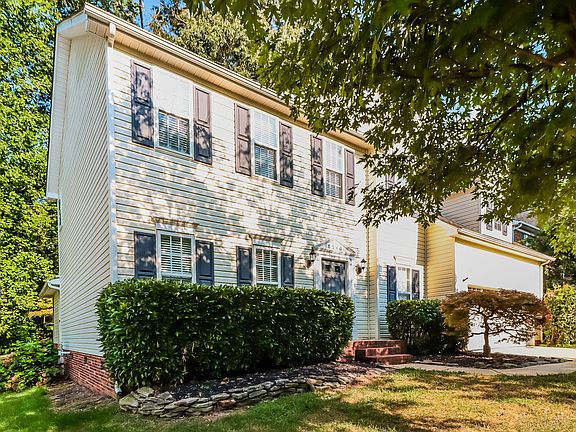 5th image of 8540 Glade Ct