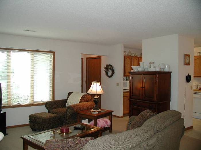 A/D - Living Room Entry