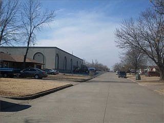 4th image of 4524 SE 38th St
