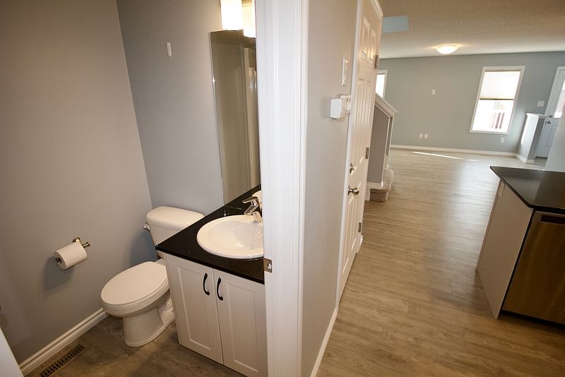 Edmonton House for rent - 4 Bedrooms — photo 9