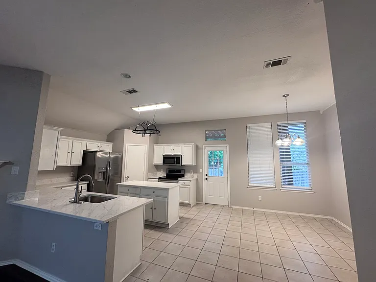 128 Post Oak Dr — Photo 24