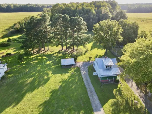 2628 Ridge Rd, Callao, VA 22435