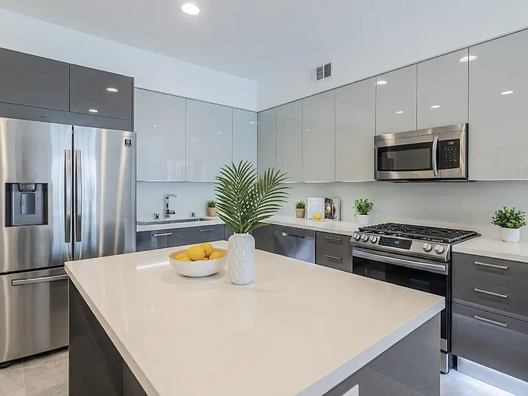 214 S Westmoreland Ave #5 — Photo 2