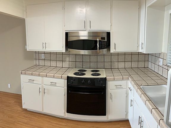 3rd image of 874 Bing Dr APT 3