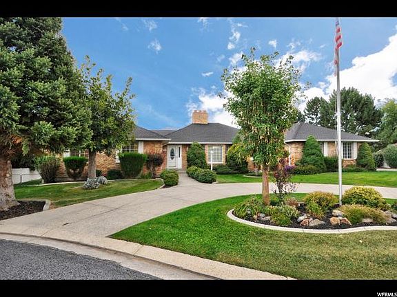 2nd image of 11203 S Blake Cir
