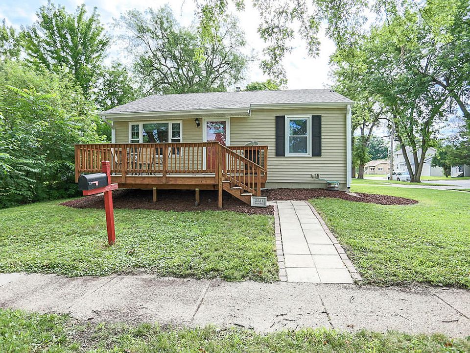 2521 S 8th St, Council Bluffs, IA 51501 Zillow