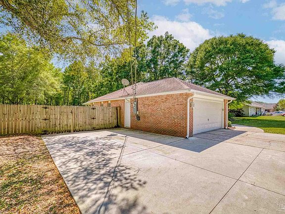 2nd image of 4777 Carlyn Dr
