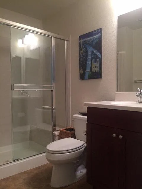 1 bed, 2.5 bath, 1500 sqft, $4,500 — Photo 4