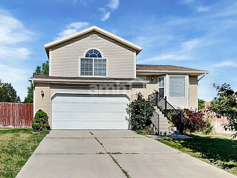 6334 S Clover Creek Ln — Photo 1