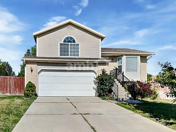 6334 S Clover Creek Ln, Salt Lake City, UT 84118