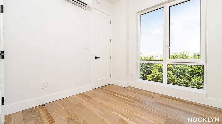 Bedroom, photo 3