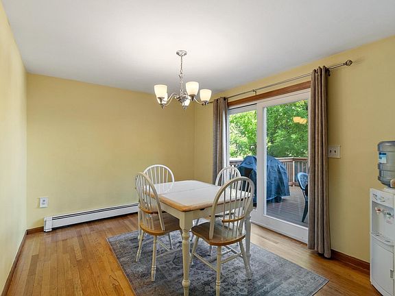 5th image of 13 Acorn St #13