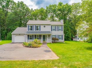 279 Simsbury Rd, West Hartford, CT 06117