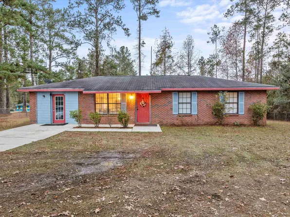 94 Park Lane Dr, Quincy, FL 32351