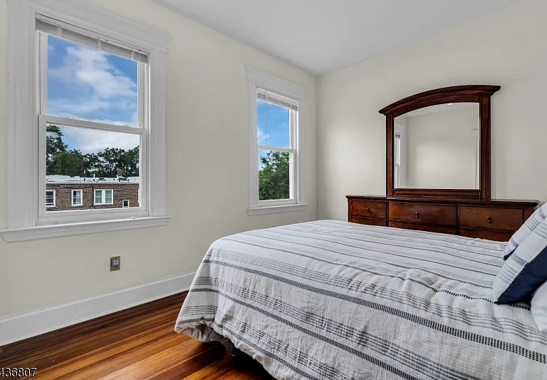10 Vermont St #2 — Photo 12